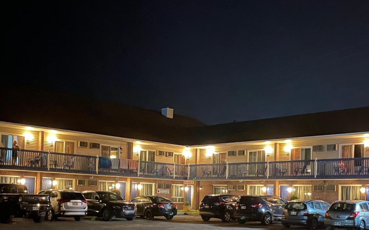 Hotel Motel Granby Luaran gambar